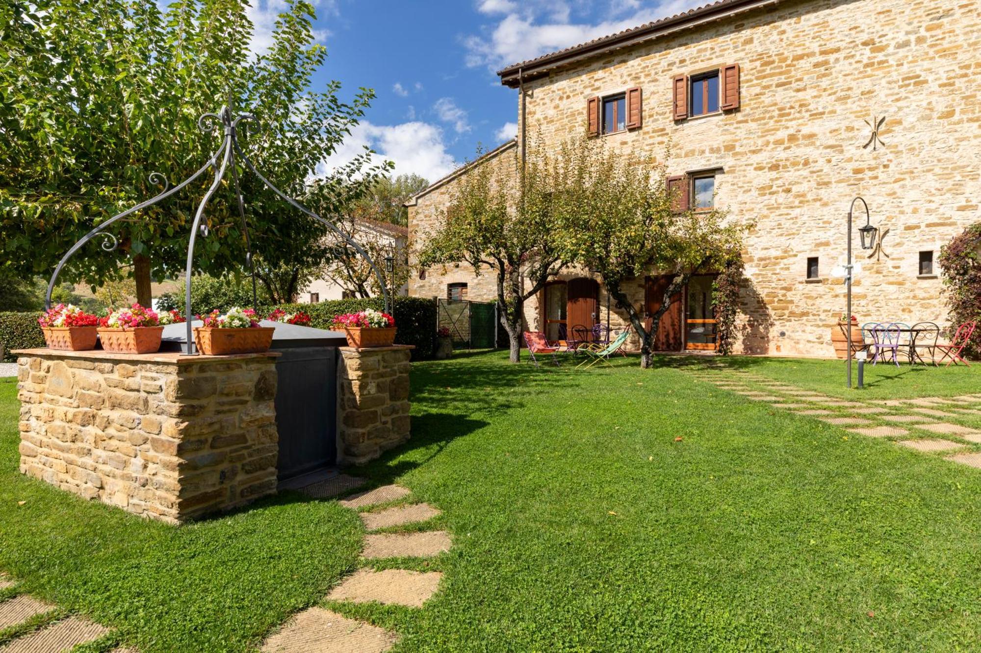 Agriturismo I Gelsi Di Santa Cristina Gubbio Exterior photo